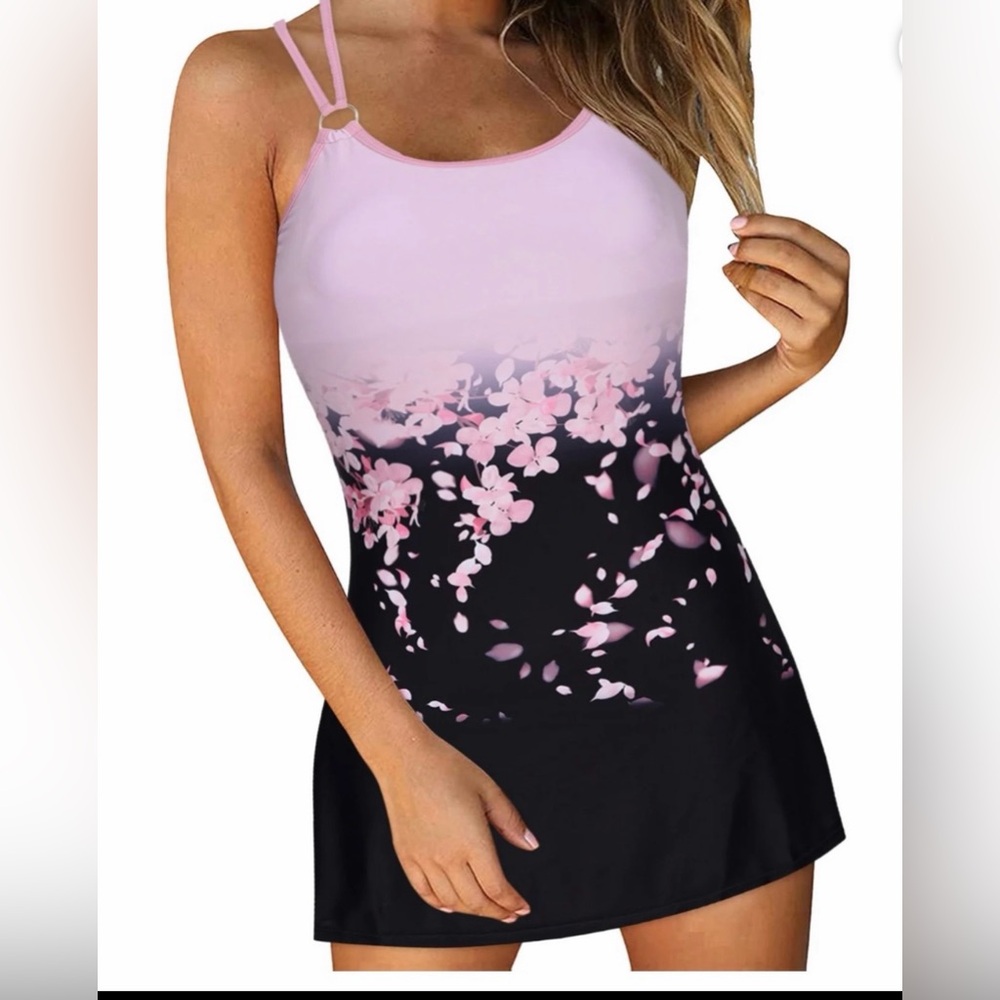NWOT.Swimsuit-tankini top,boxer shorts.Black,pink floral,criss cross straps.XL